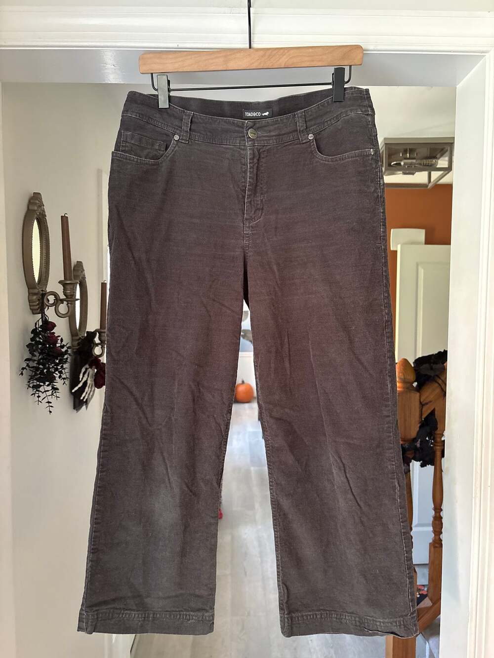 Toad & Co Charcoal Gray Corduroy Cropped Pants Size 8 Straight Leg Gorpcore